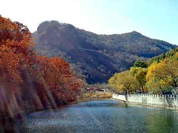 新澳天天开奖资料大全旅游团，透明抽奖箱